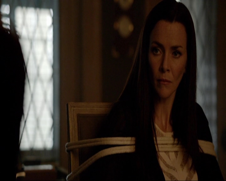 VampireDiariesWorld-dot-nl_7x07MommieDearest0530.jpg