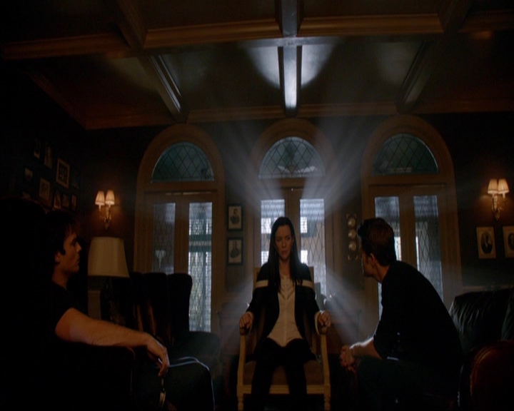 VampireDiariesWorld-dot-nl_7x07MommieDearest0537.jpg