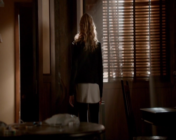 VampireDiariesWorld-dot-nl_7x07MommieDearest1189.jpg