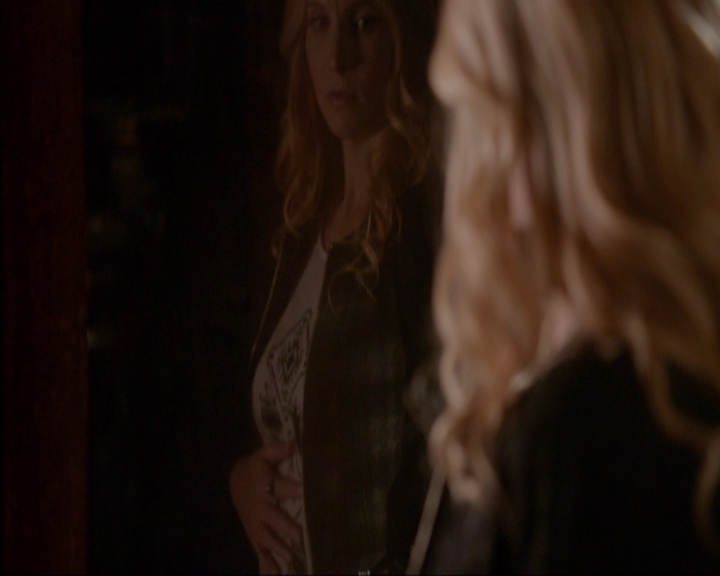 VampireDiariesWorld-dot-nl_7x07MommieDearest1193.jpg