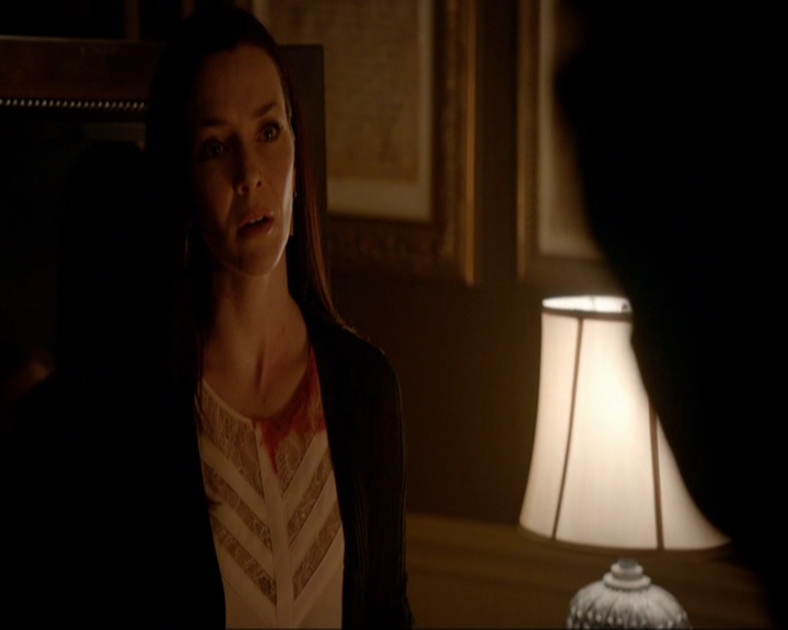 VampireDiariesWorld-dot-nl_7x07MommieDearest1312.jpg