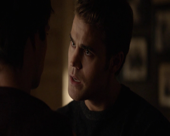 VampireDiariesWorld-dot-nl_7x08HoldMeThrillMeKissMeKillMe-deletedscenes0054.jpg