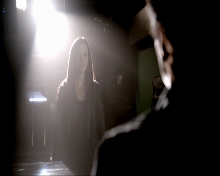 VampireDiariesWorld-dot-nl_7x08HoldMeThrillMeKissMeKillMe0036.jpg