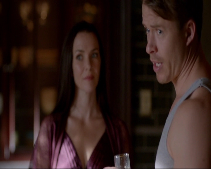 VampireDiariesWorld-dot-nl_7x08HoldMeThrillMeKissMeKillMe0168.jpg