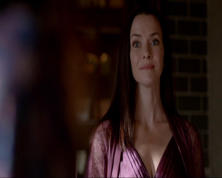 VampireDiariesWorld-dot-nl_7x08HoldMeThrillMeKissMeKillMe0172.jpg