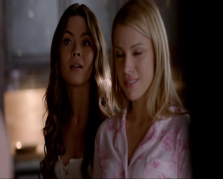 VampireDiariesWorld-dot-nl_7x08HoldMeThrillMeKissMeKillMe0175.jpg