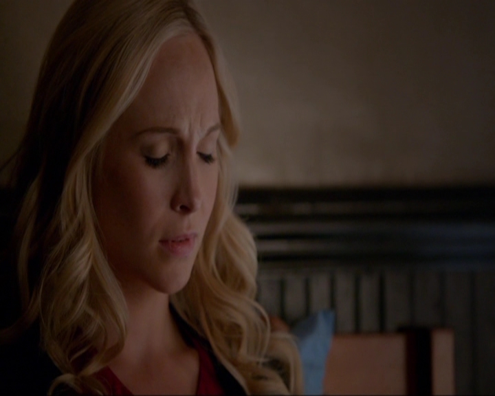 VampireDiariesWorld-dot-nl_7x08HoldMeThrillMeKissMeKillMe0203.jpg