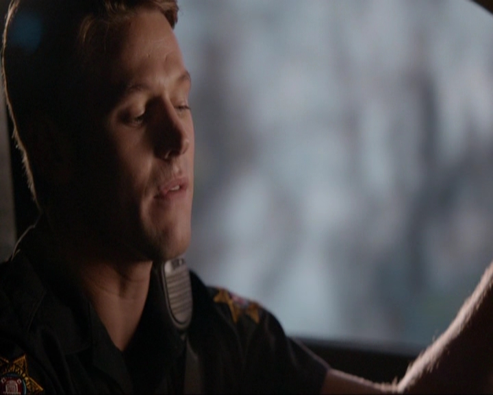 VampireDiariesWorld-dot-nl_7x08HoldMeThrillMeKissMeKillMe0248.jpg