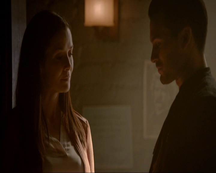 VampireDiariesWorld-dot-nl_7x08HoldMeThrillMeKissMeKillMe0330.jpg