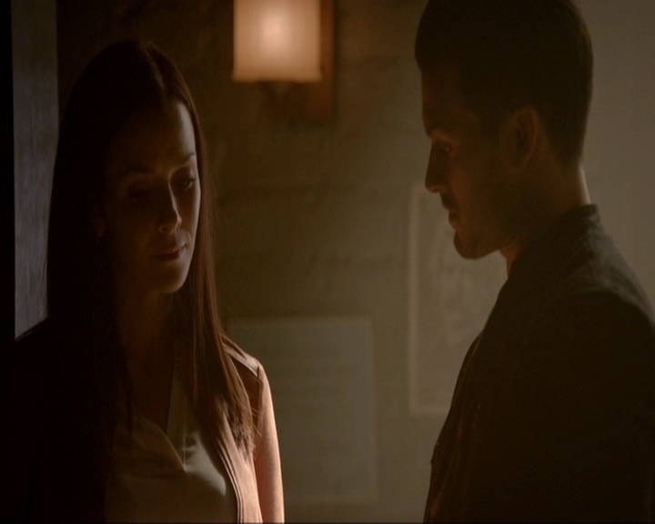 VampireDiariesWorld-dot-nl_7x08HoldMeThrillMeKissMeKillMe0332.jpg