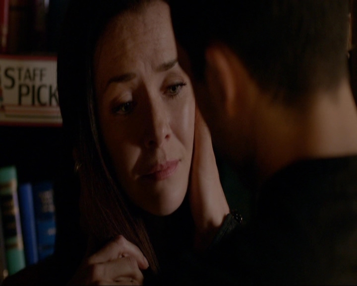 VampireDiariesWorld-dot-nl_7x08HoldMeThrillMeKissMeKillMe0375.jpg