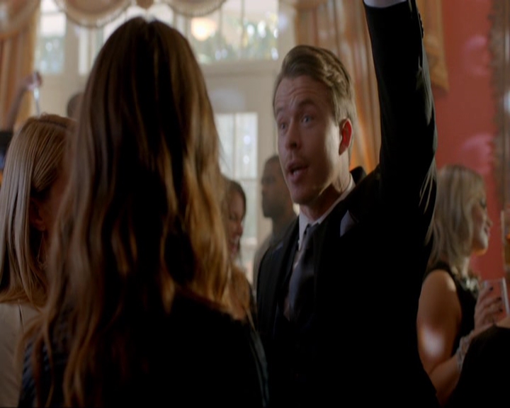 VampireDiariesWorld-dot-nl_7x08HoldMeThrillMeKissMeKillMe0451.jpg