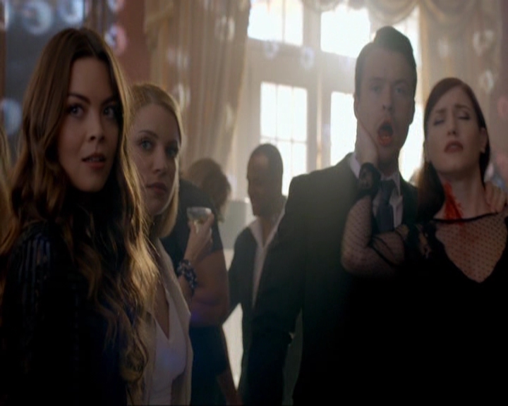 VampireDiariesWorld-dot-nl_7x08HoldMeThrillMeKissMeKillMe0460.jpg