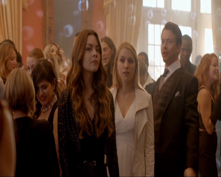 VampireDiariesWorld-dot-nl_7x08HoldMeThrillMeKissMeKillMe0464.jpg