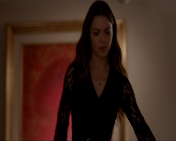 VampireDiariesWorld-dot-nl_7x08HoldMeThrillMeKissMeKillMe1691.jpg