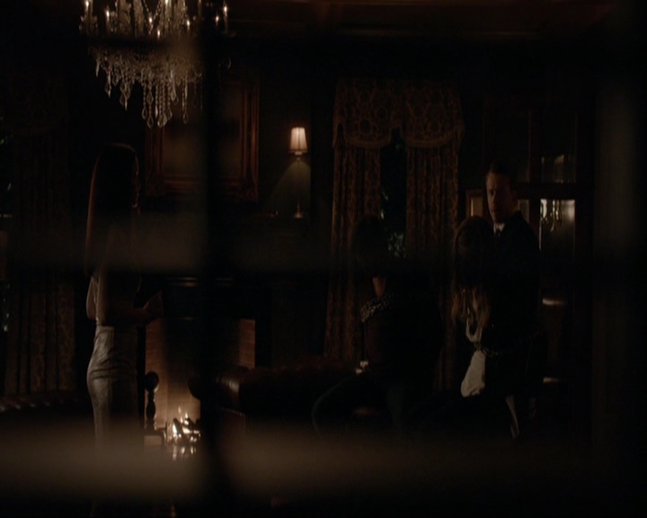 VampireDiariesWorld-dot-nl_7x08HoldMeThrillMeKissMeKillMe1716.jpg