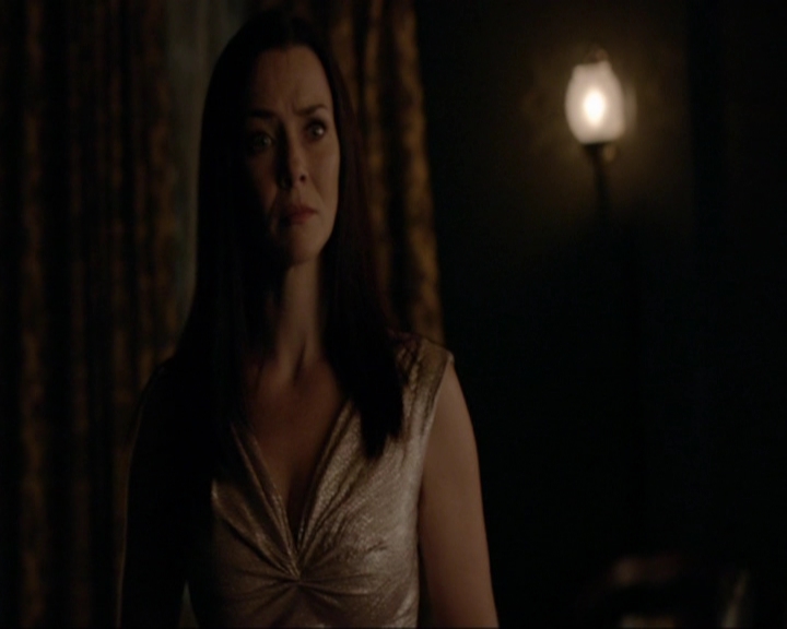 VampireDiariesWorld-dot-nl_7x08HoldMeThrillMeKissMeKillMe1749.jpg