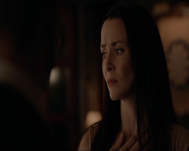 VampireDiariesWorld-dot-nl_7x08HoldMeThrillMeKissMeKillMe1835.jpg