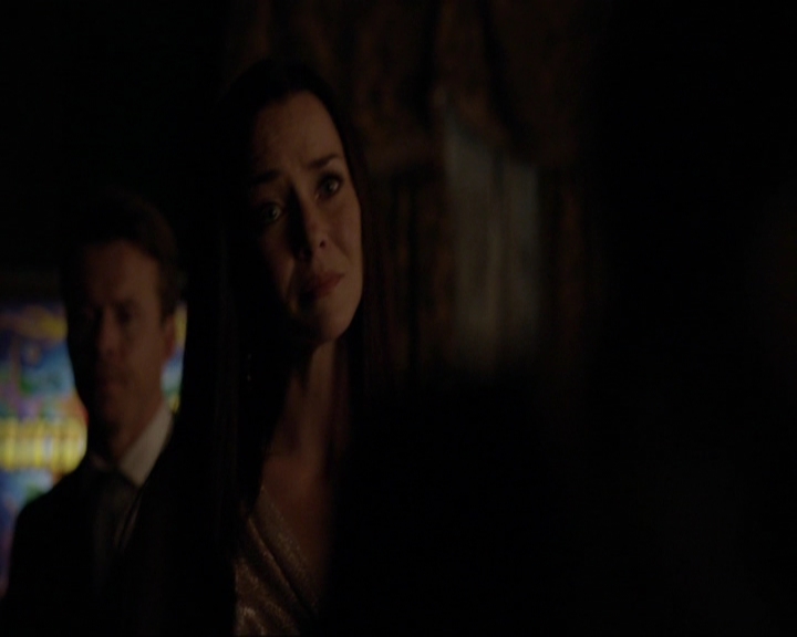 VampireDiariesWorld-dot-nl_7x08HoldMeThrillMeKissMeKillMe1846.jpg