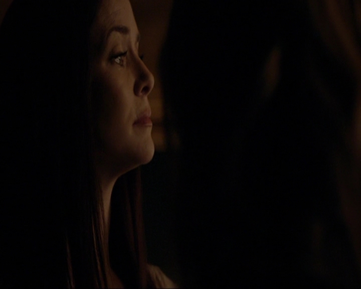 VampireDiariesWorld-dot-nl_7x08HoldMeThrillMeKissMeKillMe1858.jpg