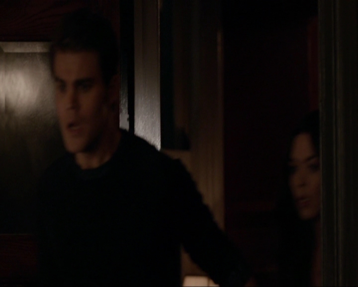 VampireDiariesWorld-dot-nl_7x08HoldMeThrillMeKissMeKillMe1912.jpg