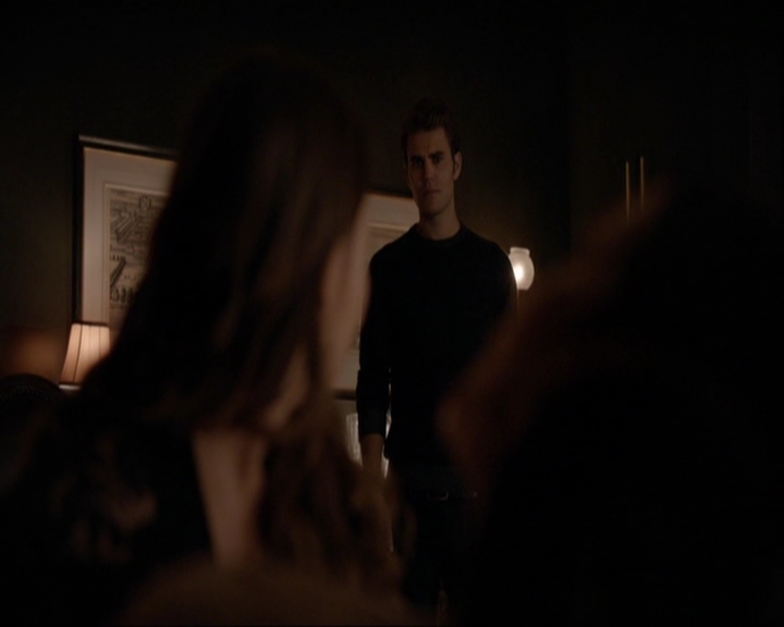 VampireDiariesWorld-dot-nl_7x08HoldMeThrillMeKissMeKillMe1973.jpg