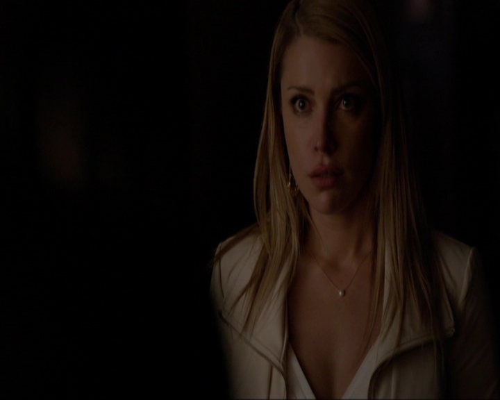 VampireDiariesWorld-dot-nl_7x08HoldMeThrillMeKissMeKillMe2079.jpg