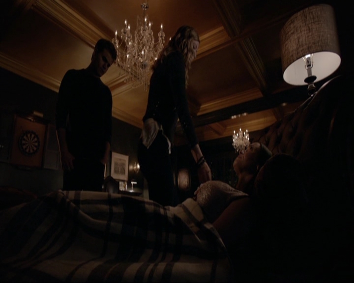 VampireDiariesWorld-dot-nl_7x08HoldMeThrillMeKissMeKillMe2134.jpg