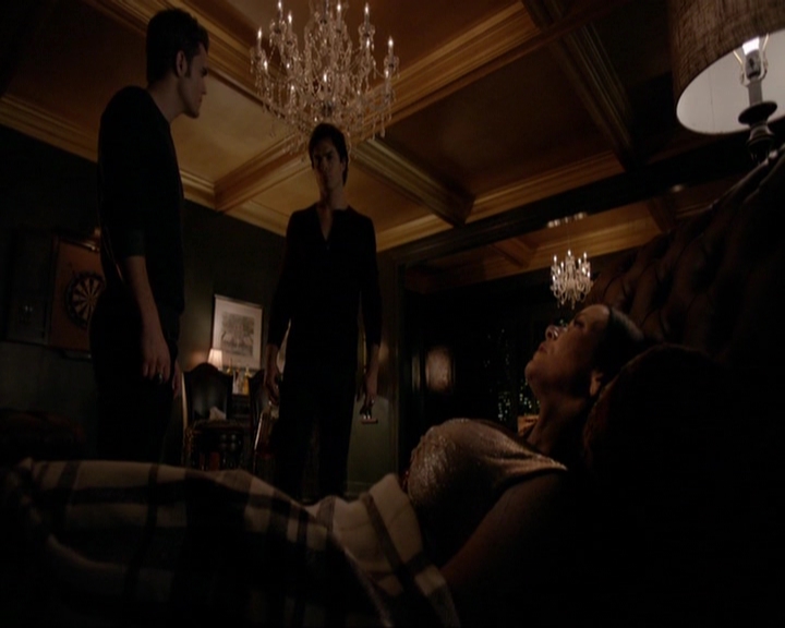 VampireDiariesWorld-dot-nl_7x08HoldMeThrillMeKissMeKillMe2177.jpg