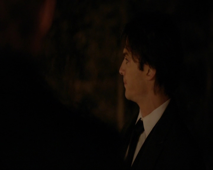 VampireDiariesWorld-dot-nl_7x09ColdAsIs0103.jpg