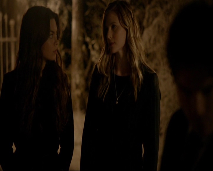 VampireDiariesWorld-dot-nl_7x09ColdAsIs0121.jpg