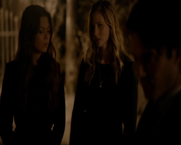 VampireDiariesWorld-dot-nl_7x09ColdAsIs0123.jpg