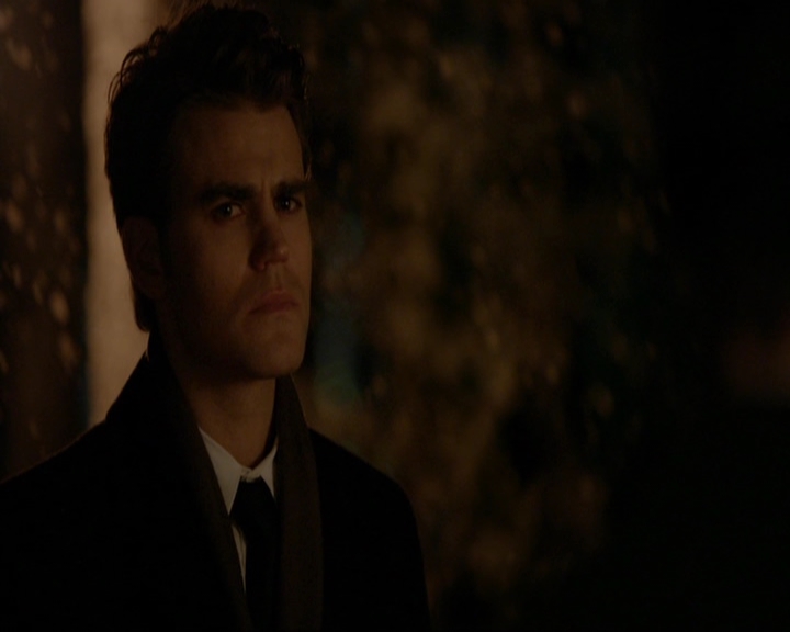 VampireDiariesWorld-dot-nl_7x09ColdAsIs0127.jpg