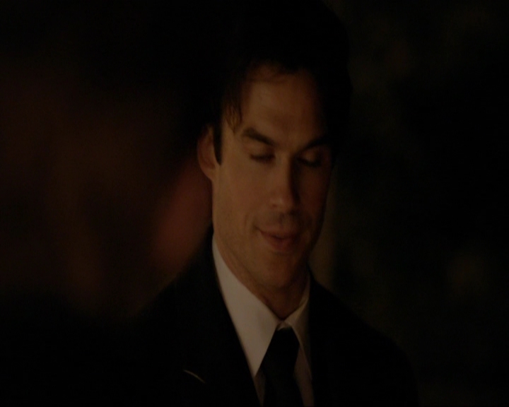 VampireDiariesWorld-dot-nl_7x09ColdAsIs0128.jpg