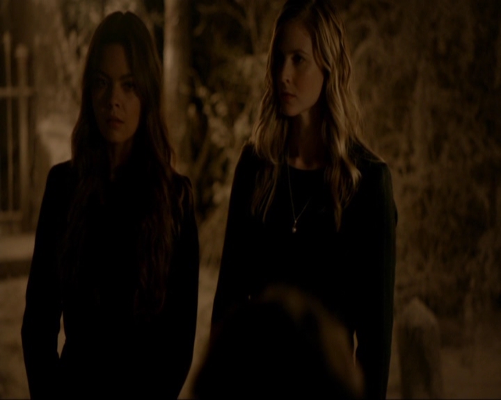 VampireDiariesWorld-dot-nl_7x09ColdAsIs0133.jpg