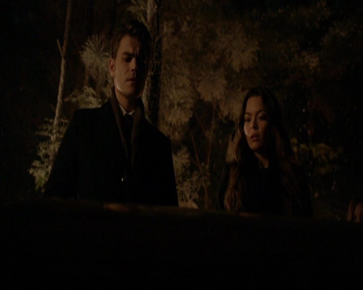 VampireDiariesWorld-dot-nl_7x09ColdAsIs0142.jpg