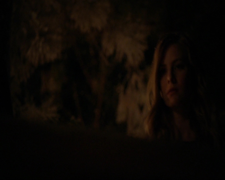 VampireDiariesWorld-dot-nl_7x09ColdAsIs0177.jpg