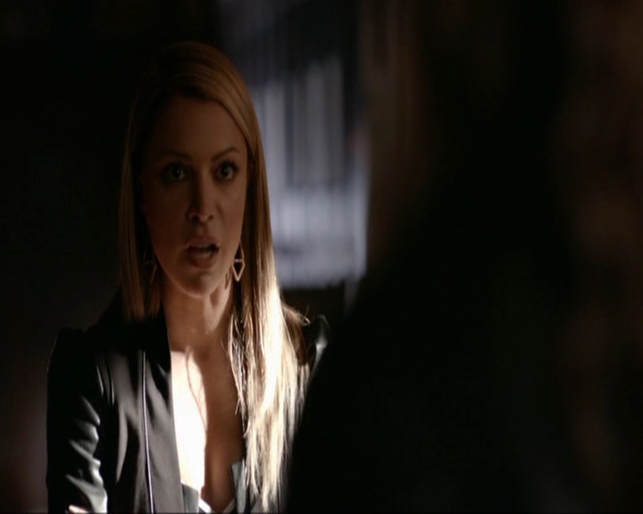 VampireDiariesWorld-dot-nl_7x09ColdAsIs0509.jpg