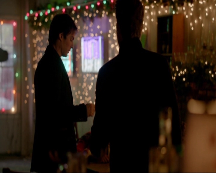 VampireDiariesWorld-dot-nl_7x09ColdAsIs0705.jpg