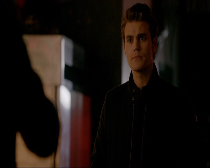 VampireDiariesWorld-dot-nl_7x09ColdAsIs0724.jpg