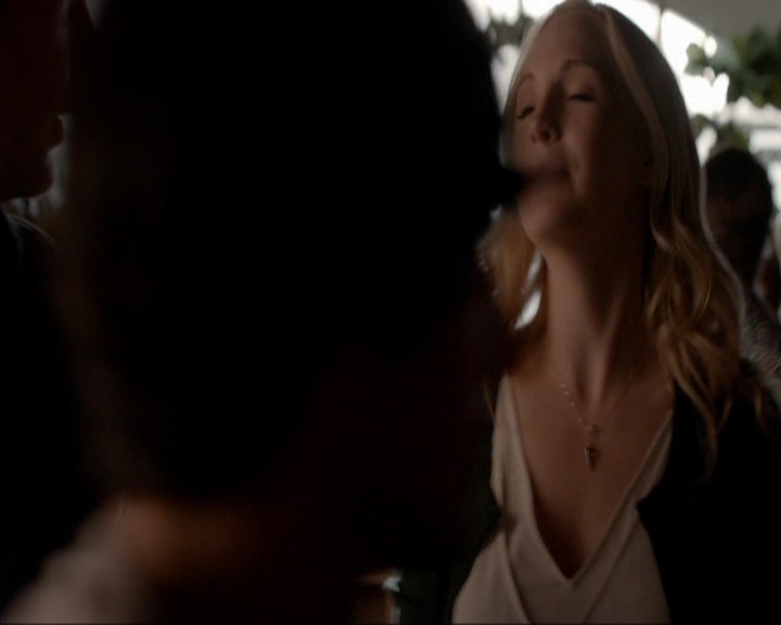 VampireDiariesWorld-dot-nl_7x09ColdAsIs0784.jpg