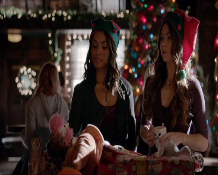 VampireDiariesWorld-dot-nl_7x09ColdAsIs0911.jpg