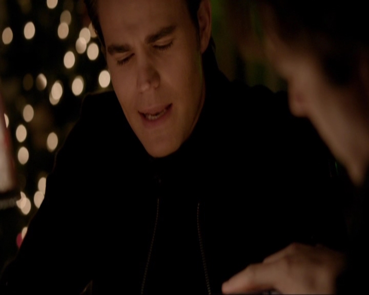 VampireDiariesWorld-dot-nl_7x09ColdAsIs0924.jpg