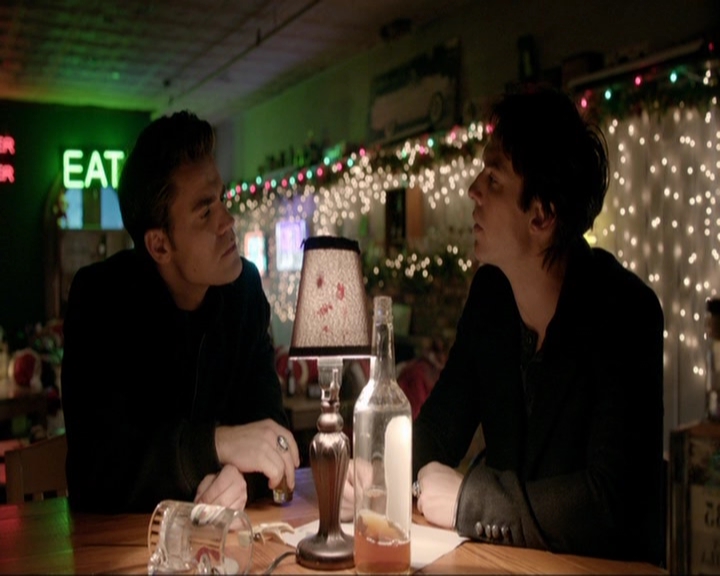 VampireDiariesWorld-dot-nl_7x09ColdAsIs0929.jpg