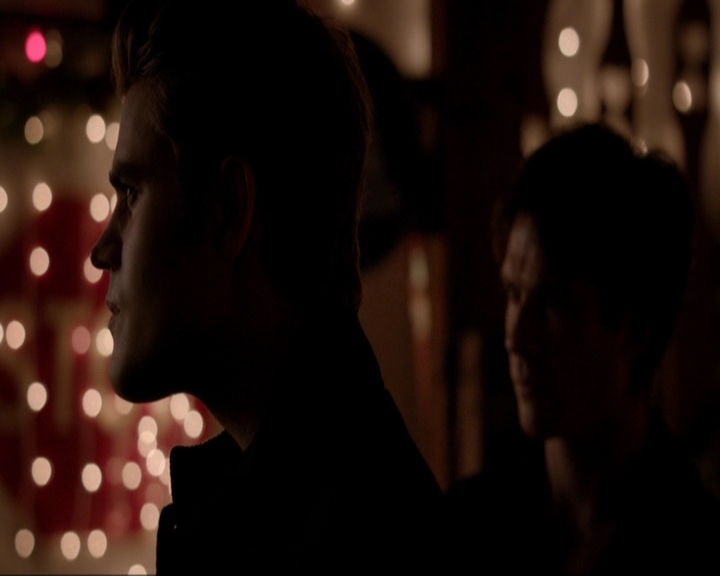 VampireDiariesWorld-dot-nl_7x09ColdAsIs1093.jpg