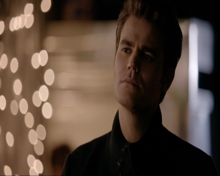 VampireDiariesWorld-dot-nl_7x09ColdAsIs1152.jpg