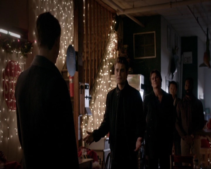 VampireDiariesWorld-dot-nl_7x09ColdAsIs1191.jpg