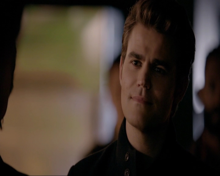 VampireDiariesWorld-dot-nl_7x09ColdAsIs1209.jpg