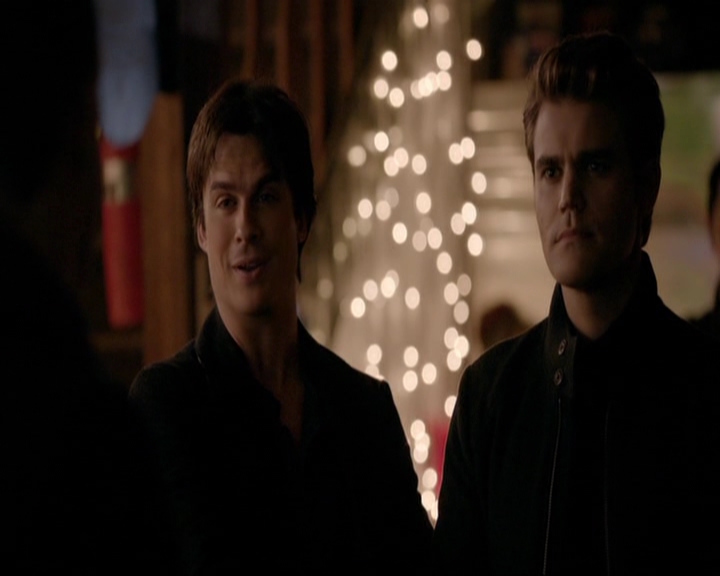 VampireDiariesWorld-dot-nl_7x09ColdAsIs1211.jpg