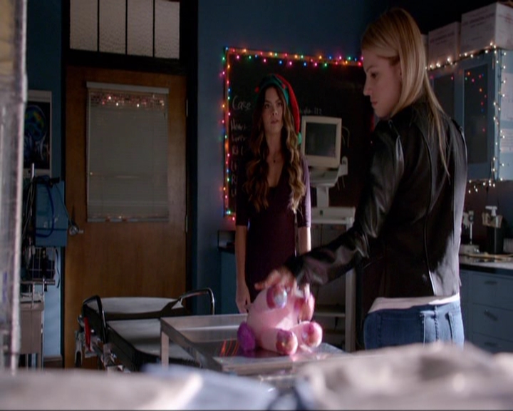 VampireDiariesWorld-dot-nl_7x09ColdAsIs1363.jpg